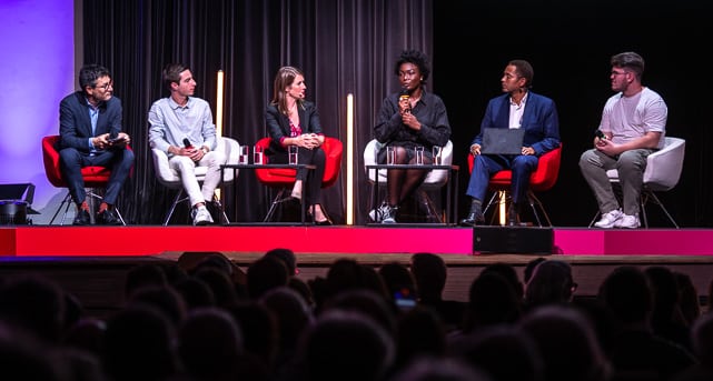 des jeunes qui ont participé à la table ronde 