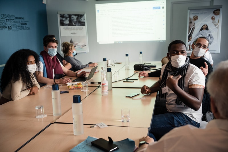 Conférence Citoyenne sur l'aide, l'entraide et les solidarités, 2021 - Séance de travail en groupe : un participant prend la parole