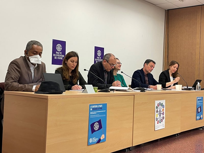 Laurent Berger, secrétaire général de la Confédération Française Démocratique du Travail (CFDT), Morgane Créach, directrice générale du Réseau Action Climat France (RAC France), Christophe Robert, délégué général de la Fondation Abbé Pierre, Claire Thoury, présidente du Mouvement Associatif et Eric Chenut, président de la Mutualité Française.