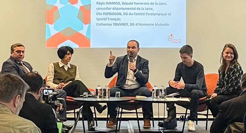 Régis Juanico, député honoraire et conseiller départemental de la Loire, présente les bénéfices de l’activité physique adaptée lors du Séminaire des mandatés locaux de la Mutualité Française.