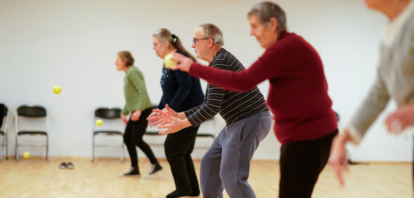 Atelier sportif pour les personnes âgées.